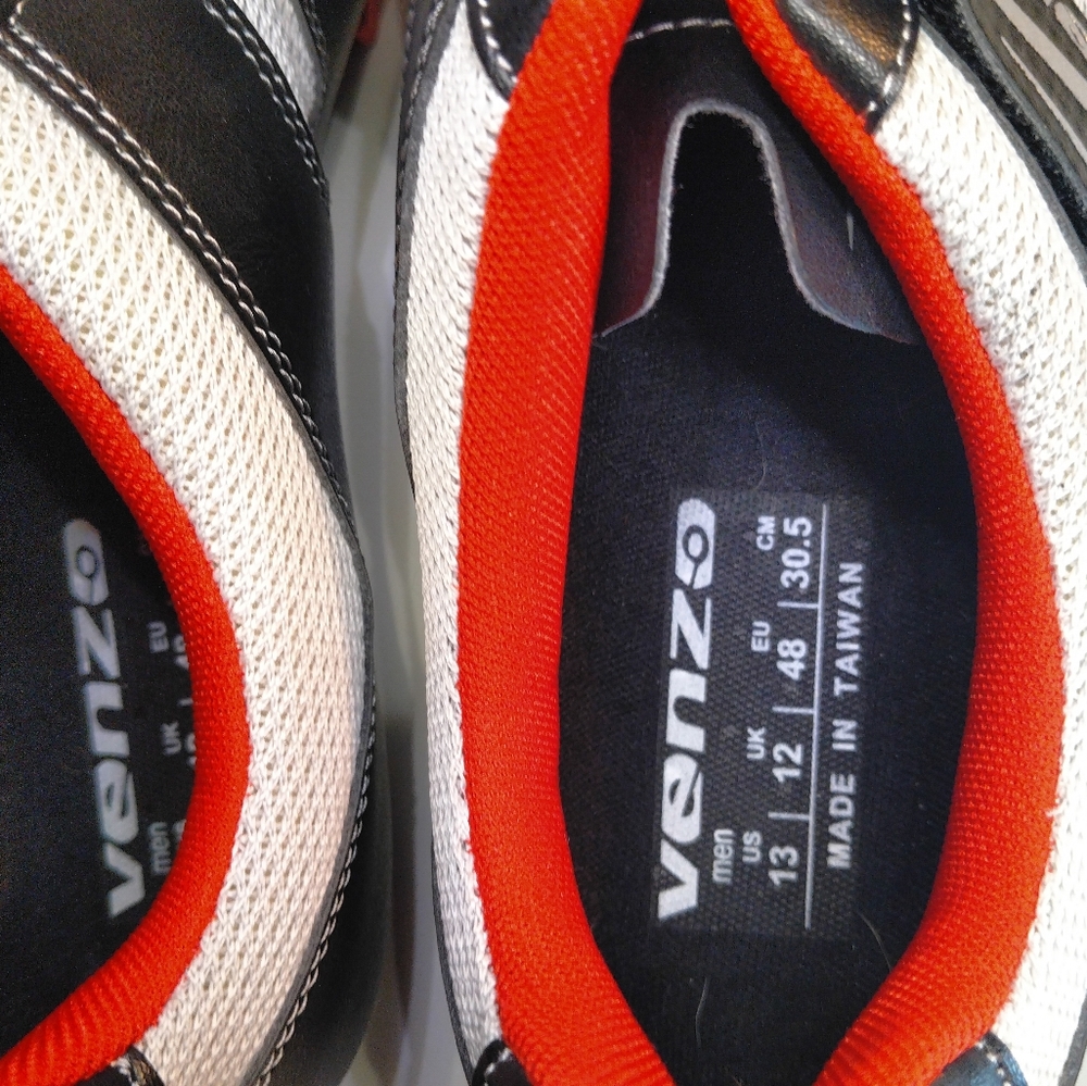 Shoes - Picture 5 of 6
